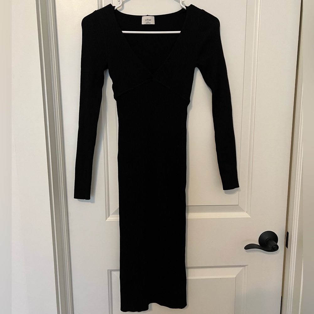 Aritzia Wilfred black Gabrielle knit midi dress